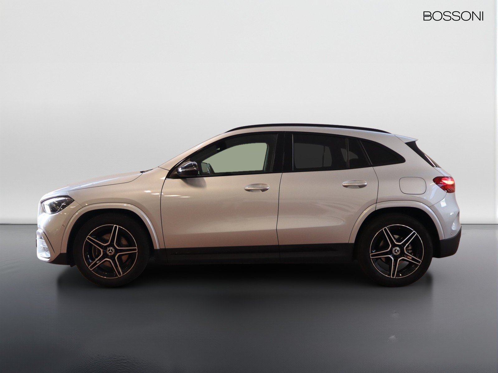 3 - Mercedes GLA 200 d amg line advanced plus 8g-dct