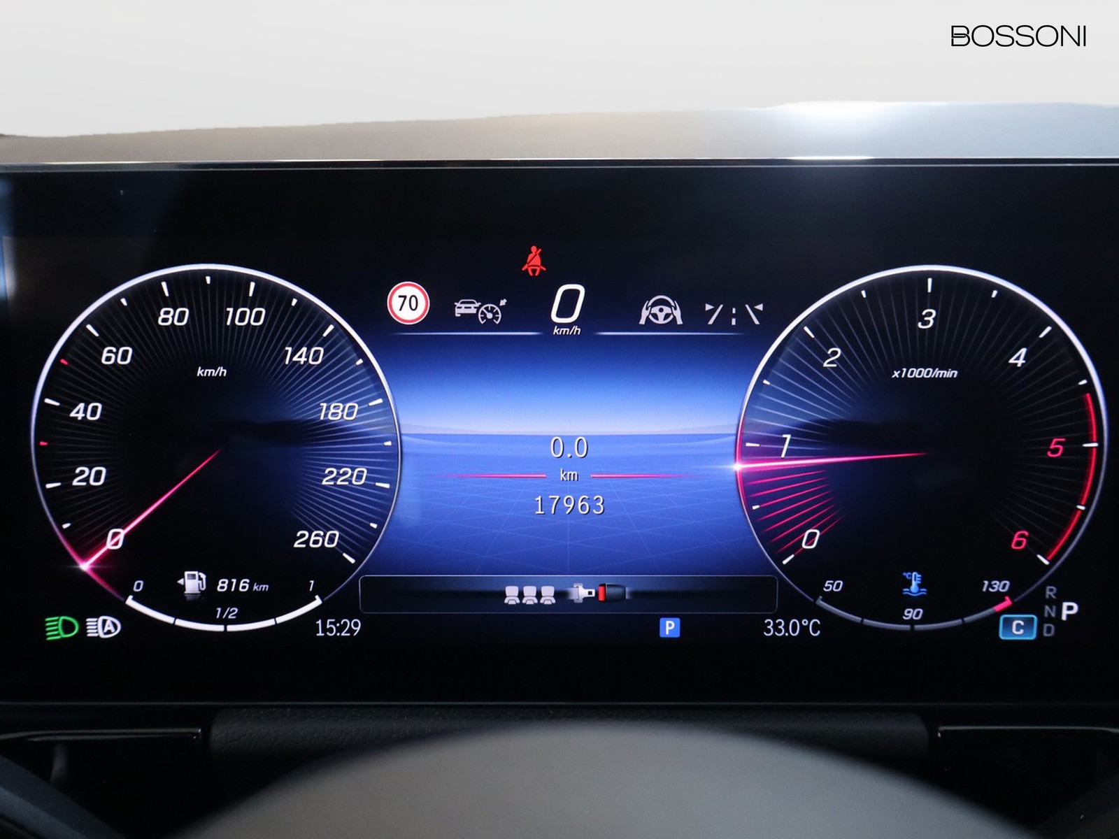 9 - Mercedes GLA 200 d amg line advanced plus 8g-dct