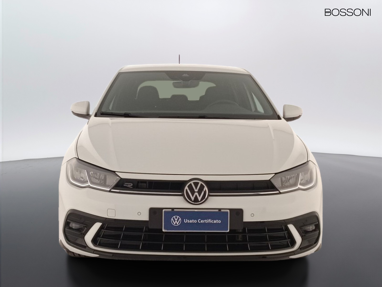 2 - Volkswagen Polo 1.0 tsi 95cv r line