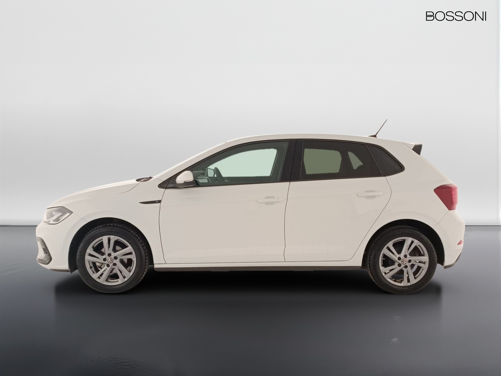 3 - Volkswagen Polo 1.0 tsi 95cv r line