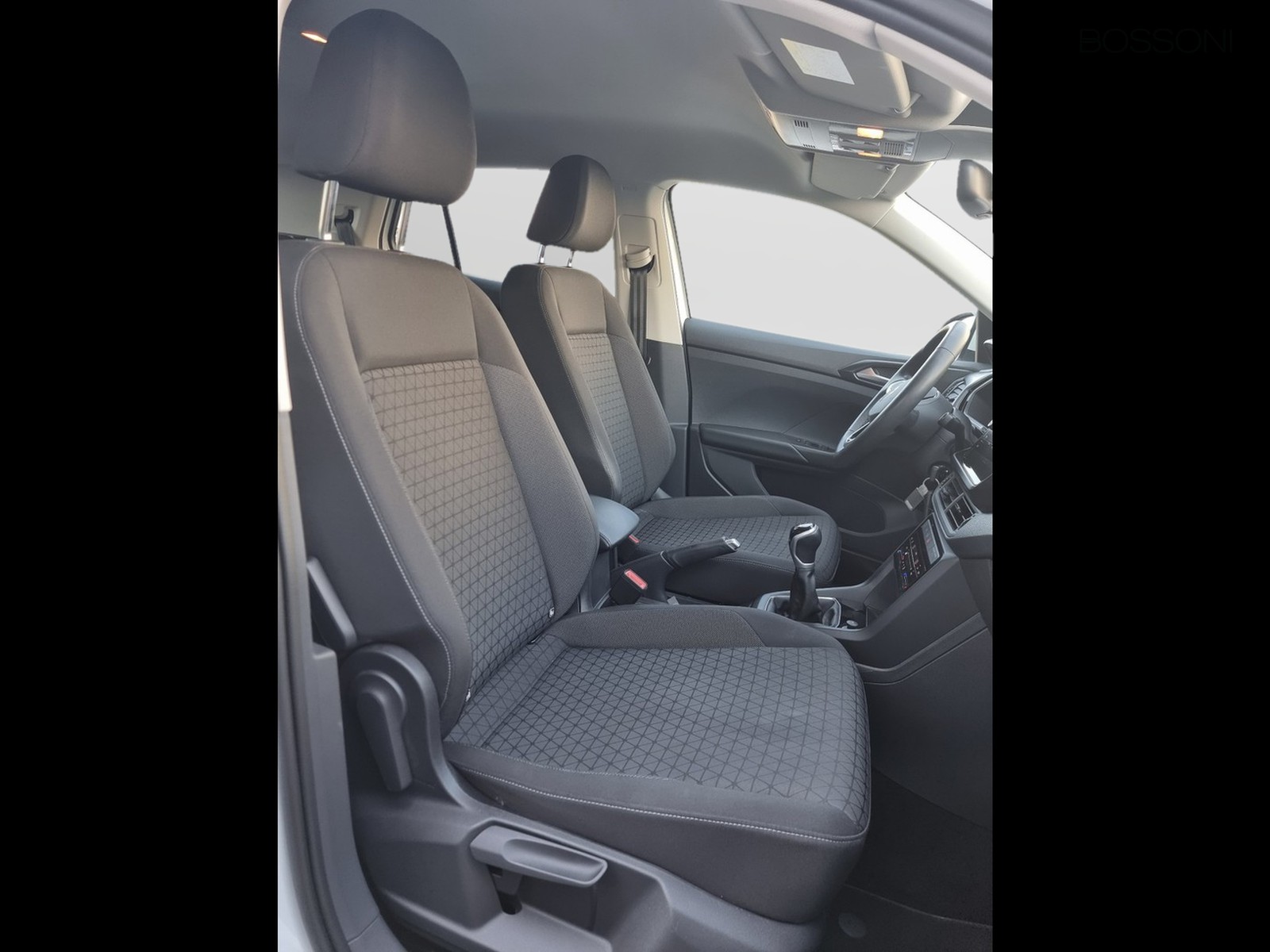 11 - Volkswagen T-Cross 1.0 tsi 95cv sport