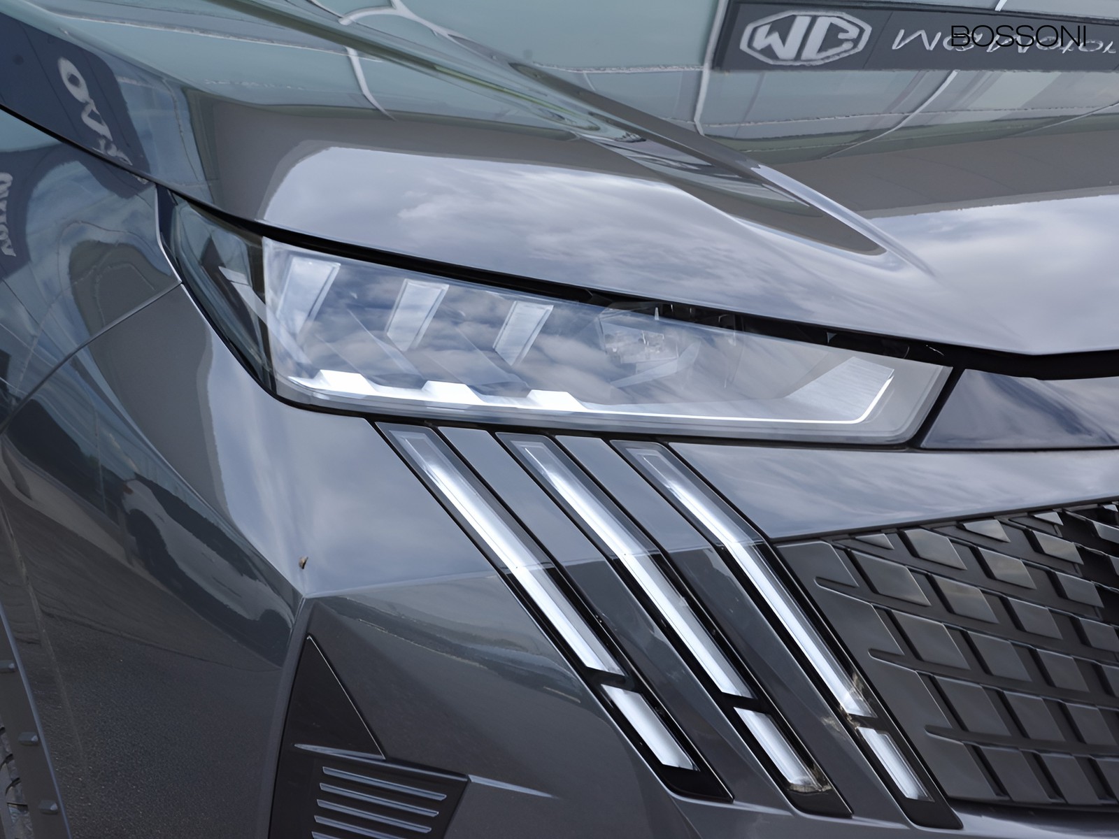 26 - Peugeot 3008 1.2 hybrid 145cv gt e-dcs6