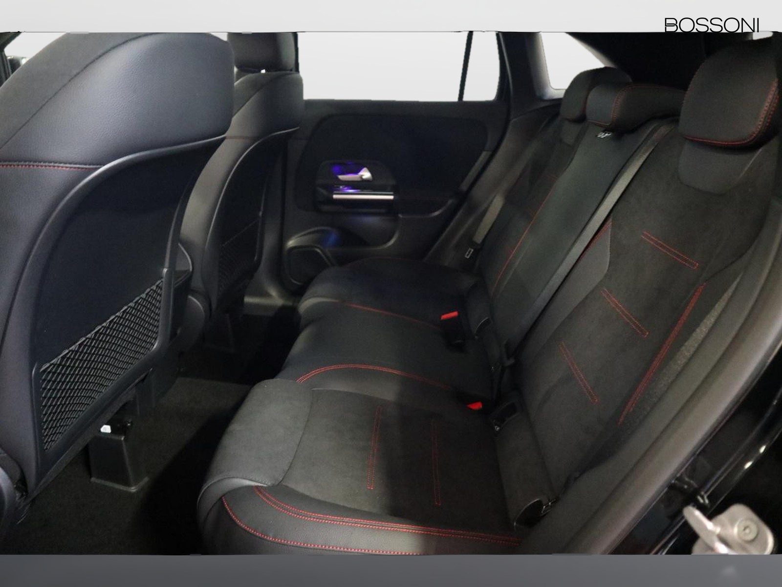 8 - Mercedes GLA 180 d amg line advanced plus 8g-dct