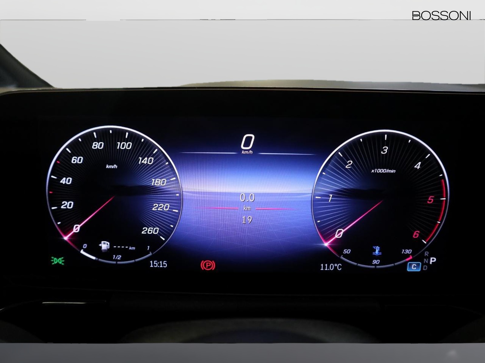 9 - Mercedes GLA 180 d amg line advanced plus 8g-dct