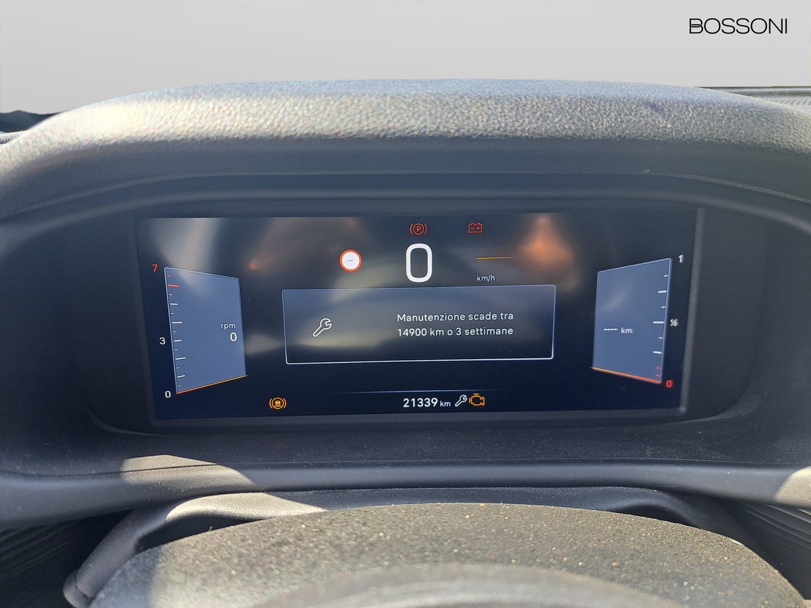 10 - Jeep Avenger 1.2 turbo 100cv altitude fwd
