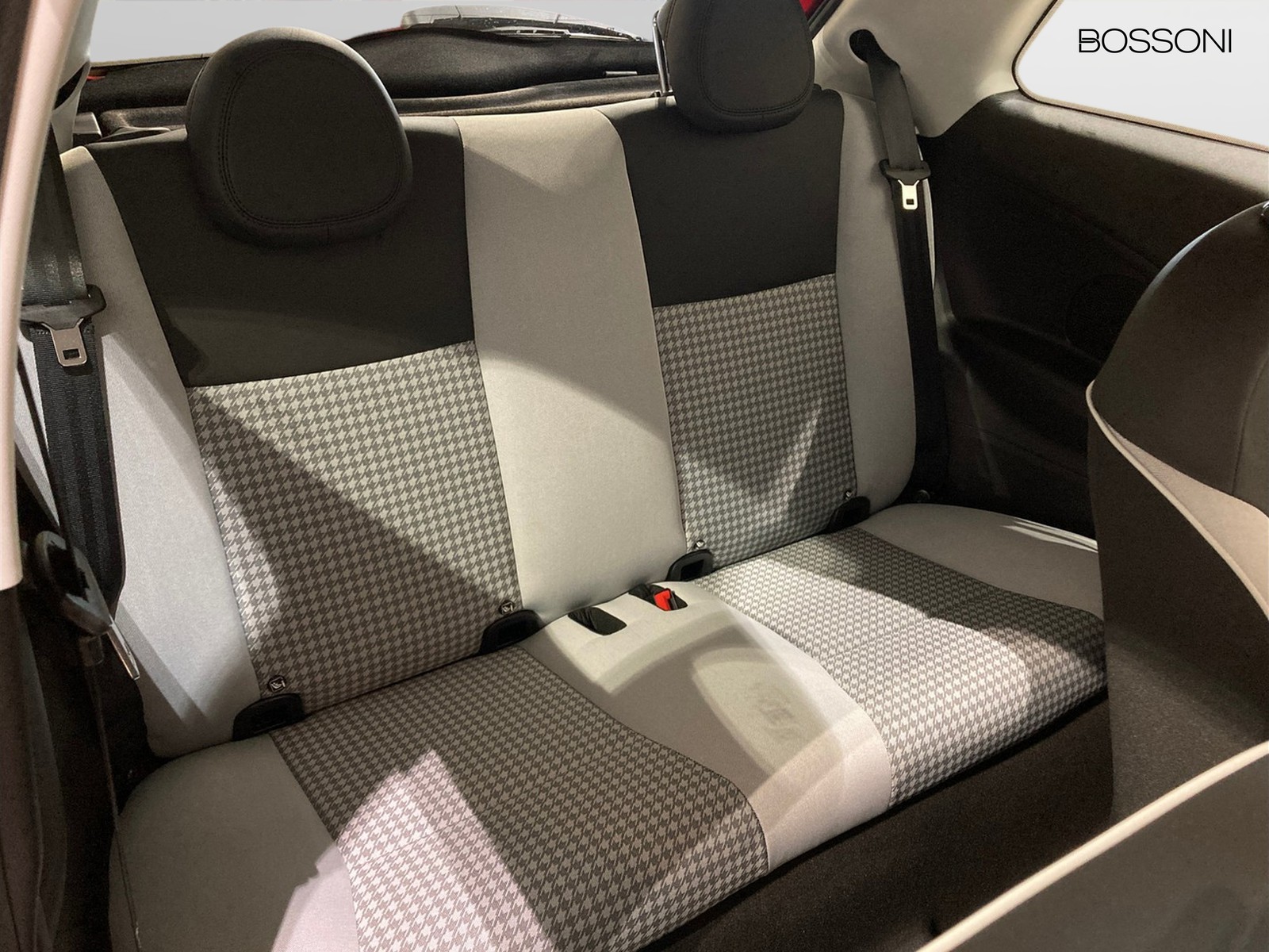 8 - Fiat 500 1.0 hybrid torino
