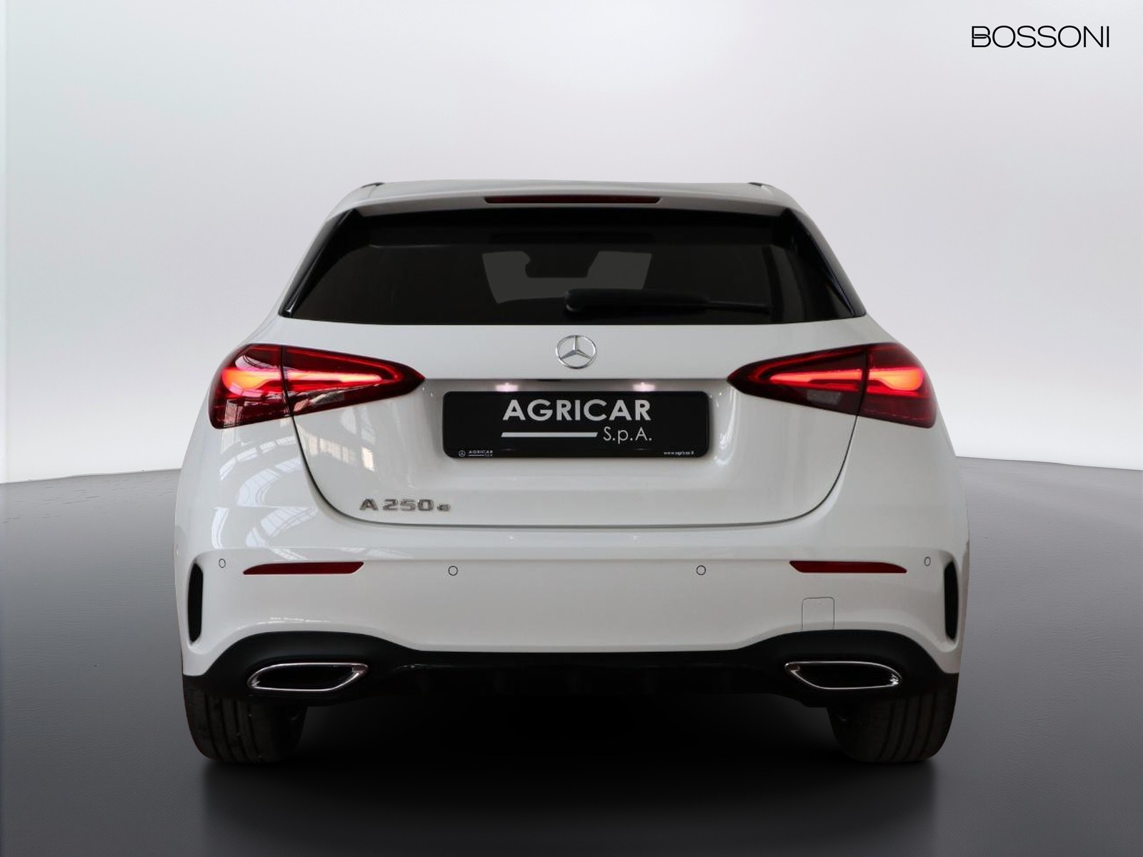 6 - Mercedes Classe A 250 e plug-in hybrid amg line advanced plus speedshift dct amg 8g