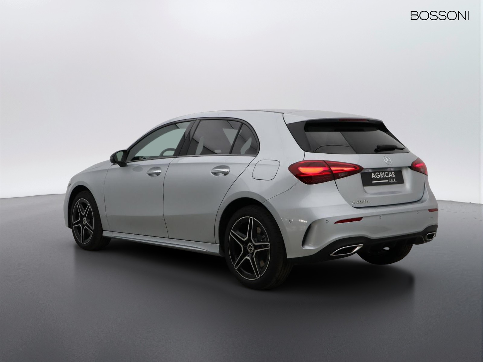 5 - Mercedes Classe A 250 e plug-in hybrid amg line advanced plus speedshift dct amg 8g