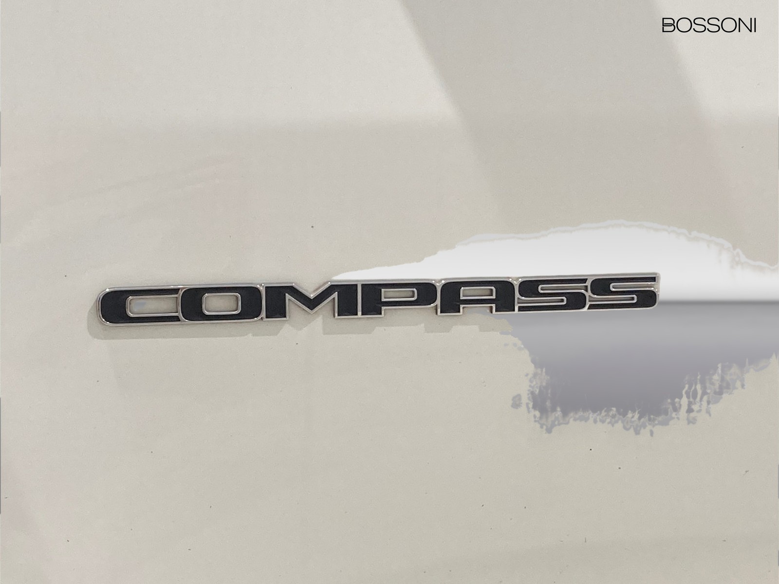 28 - Jeep Compass 1.5 turbo t4 mhev 130cv summit 2wd