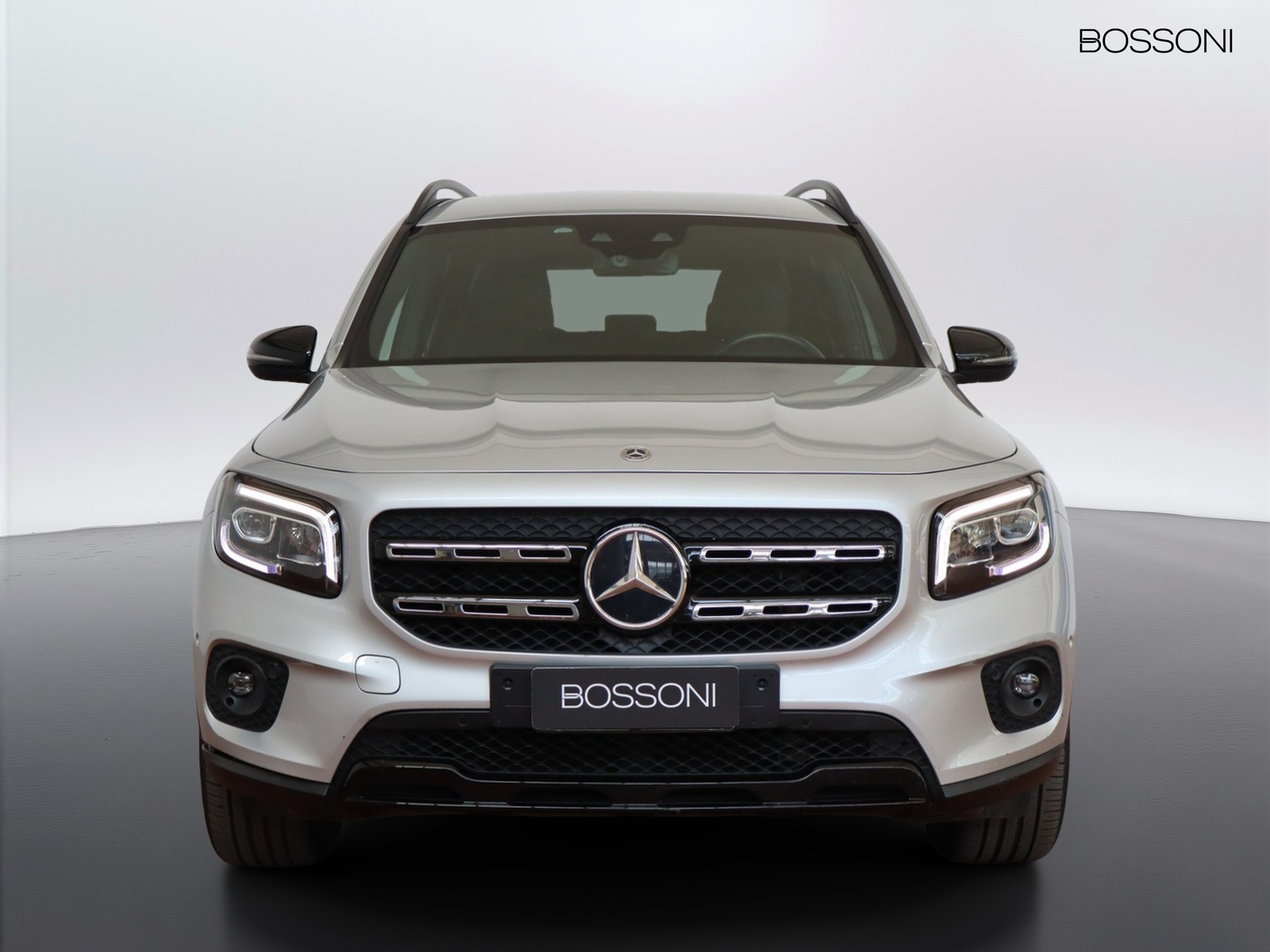 2 - Mercedes GLB 200 d sport plus 4matic 8g-dct