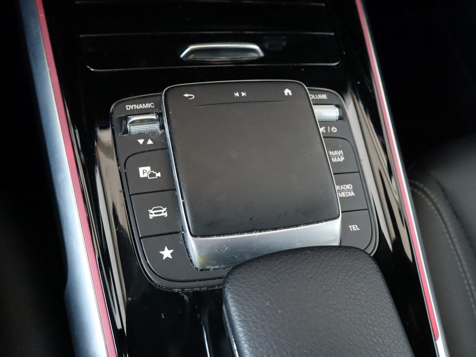 14 - Mercedes GLB 200 d sport plus 4matic 8g-dct