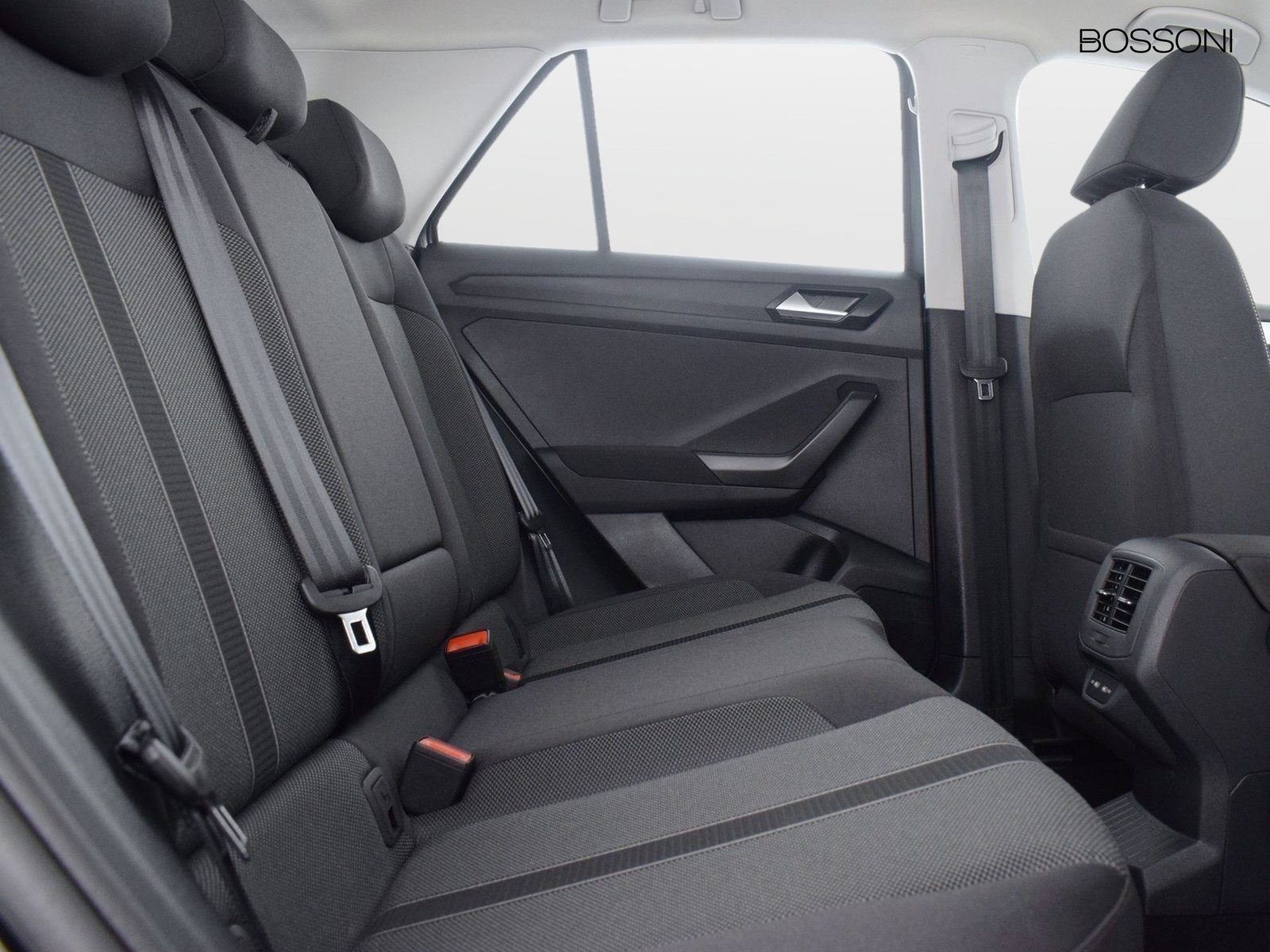 9 - Volkswagen T-Roc 2.0 tdi scr 115cv life
