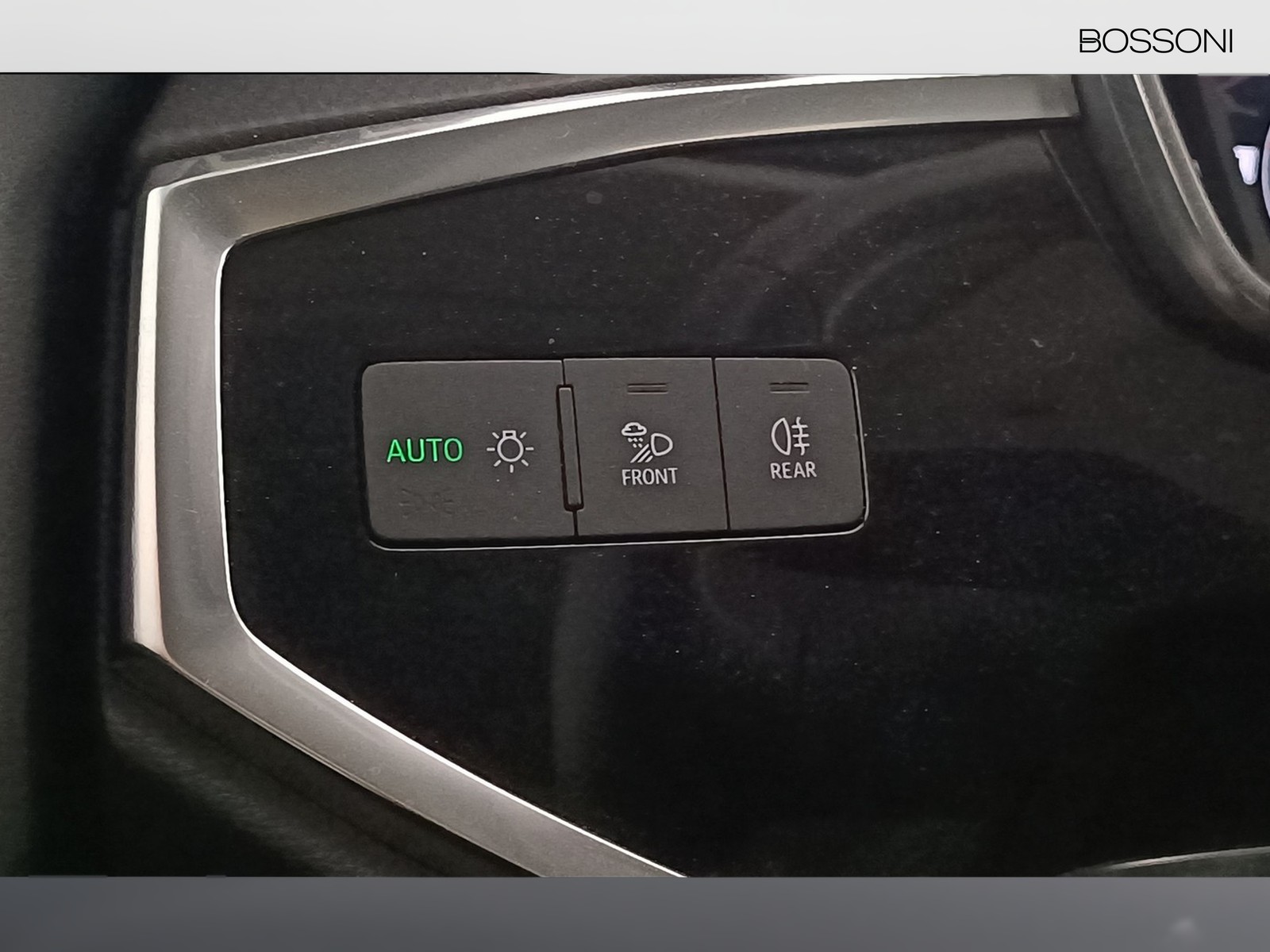 6 - Audi Q3 35 2.0 tdi business advanced s tronic
