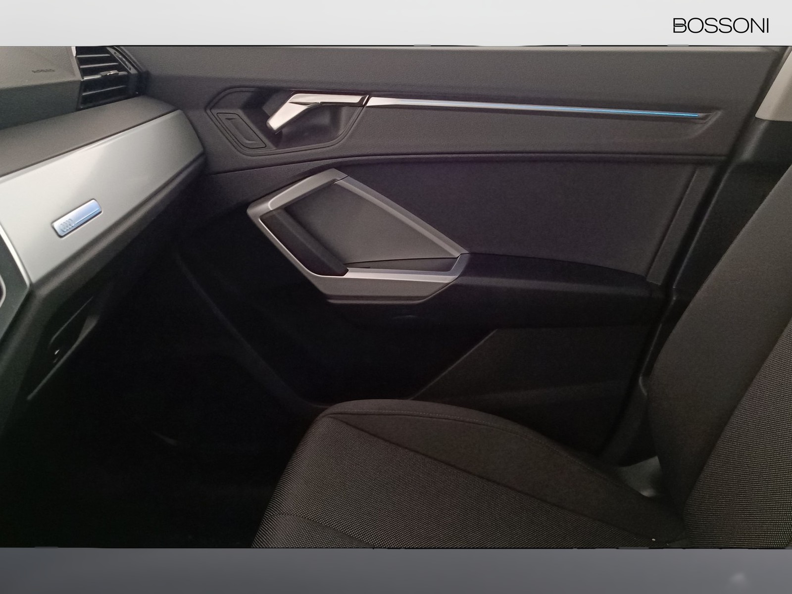 11 - Audi Q3 35 2.0 tdi business advanced s tronic