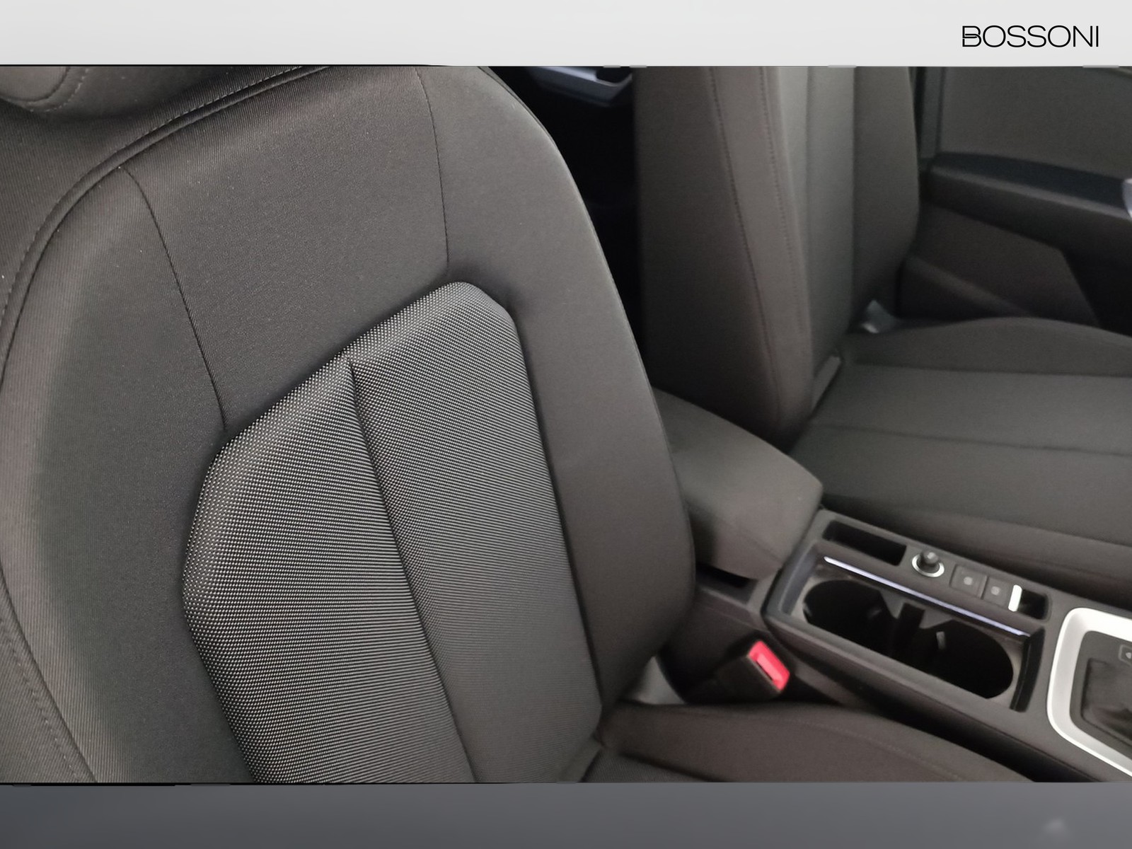 23 - Audi Q3 35 2.0 tdi business advanced s tronic
