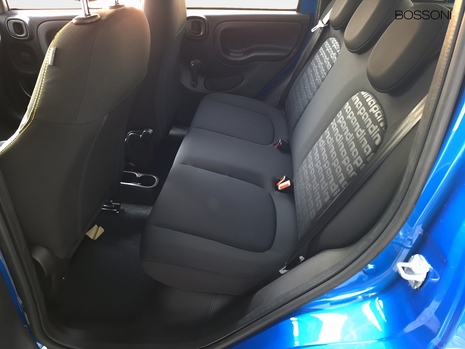 12 - Fiat Pandina cross 1.0 firefly hybrid 65cv cross s&s