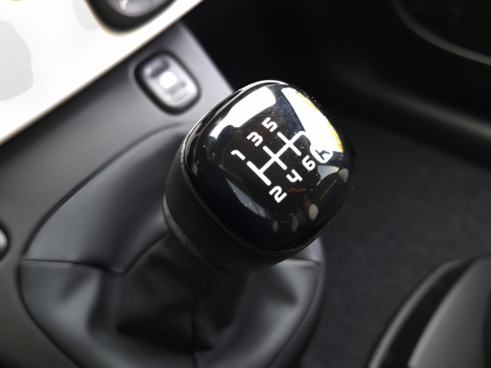 18 - Fiat Pandina cross 1.0 firefly hybrid 65cv cross s&s