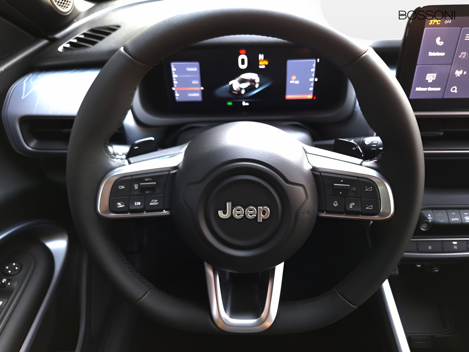 9 - Jeep Avenger 1.2 turbo e-hybrid mhev 145cv the north face 4xe