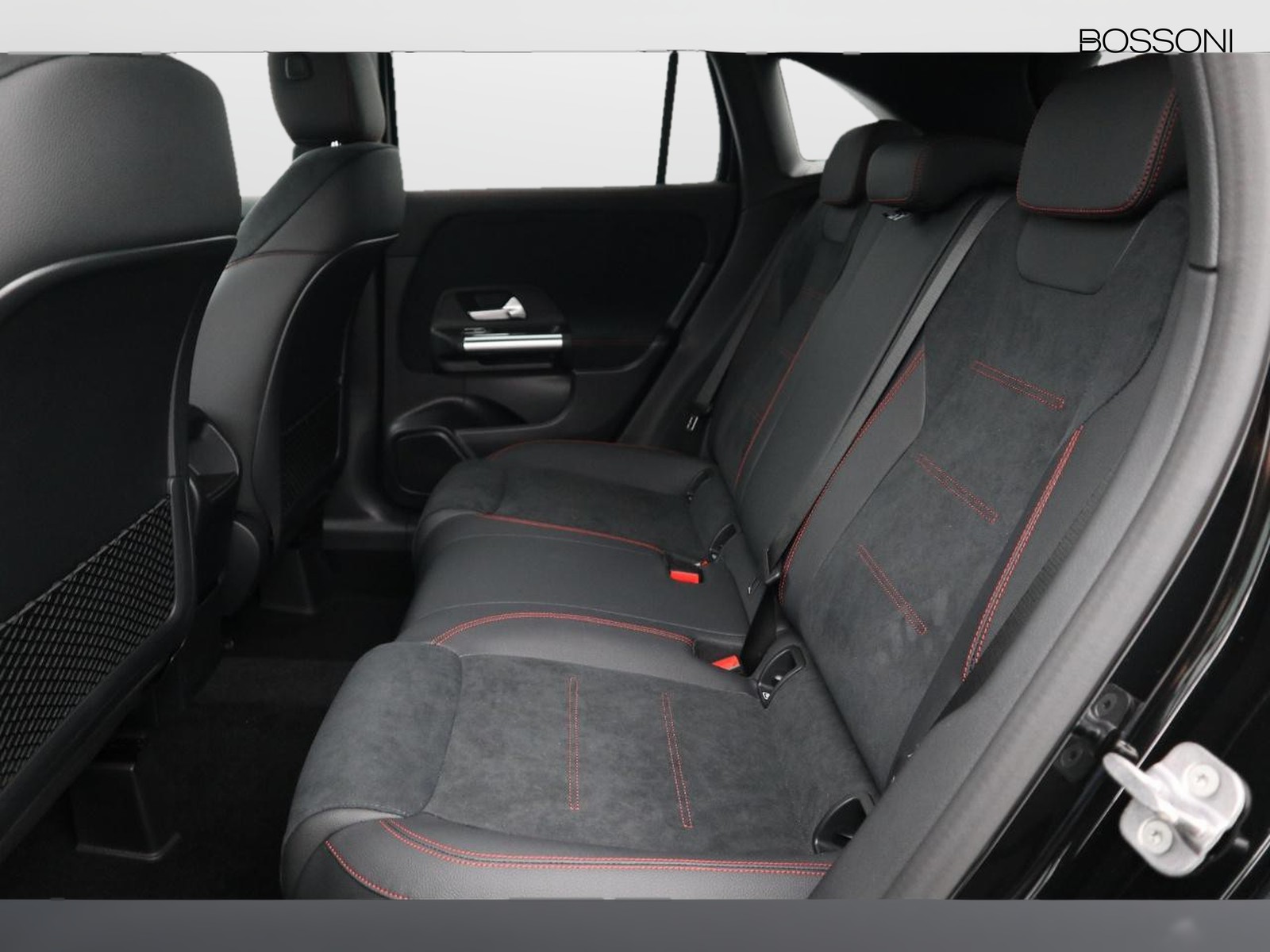 8 - Mercedes GLA 200 d amg line advanced plus 4matic 8g-dct