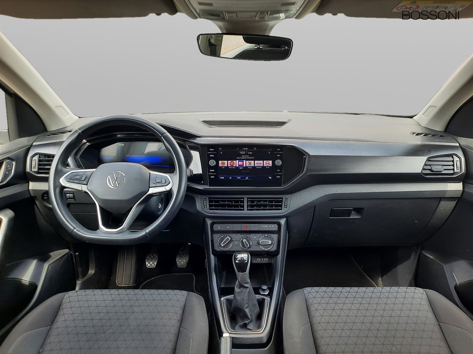 8 - Volkswagen T-Cross 1.0 tsi 95cv style
