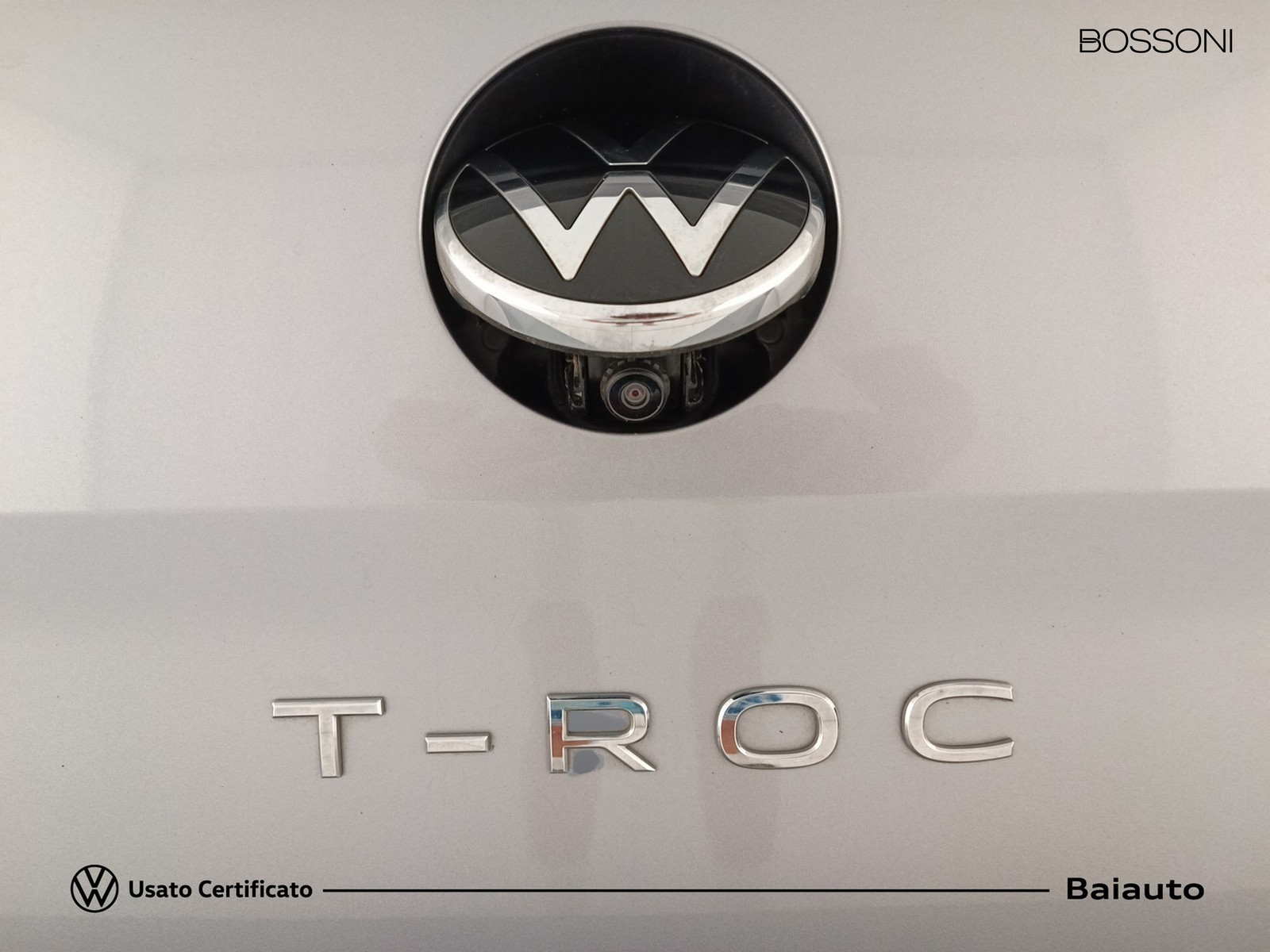 29 - Volkswagen T-Roc 2.0 tdi scr 115cv r line