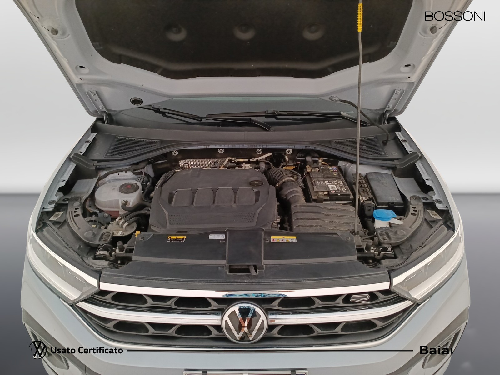 32 - Volkswagen T-Roc 2.0 tdi scr 115cv r line
