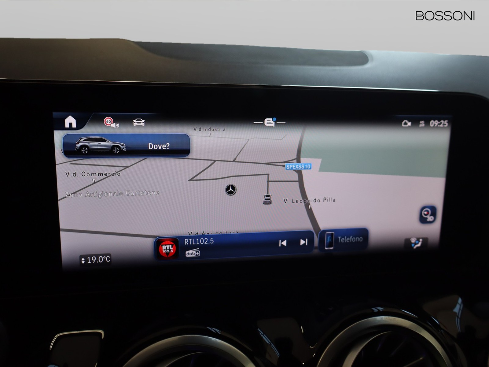 10 - Mercedes GLA 200 d amg line advanced plus digital edition 8g-dct