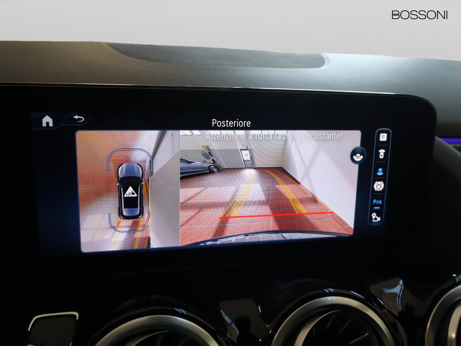 11 - Mercedes GLA 200 d amg line advanced plus digital edition 8g-dct