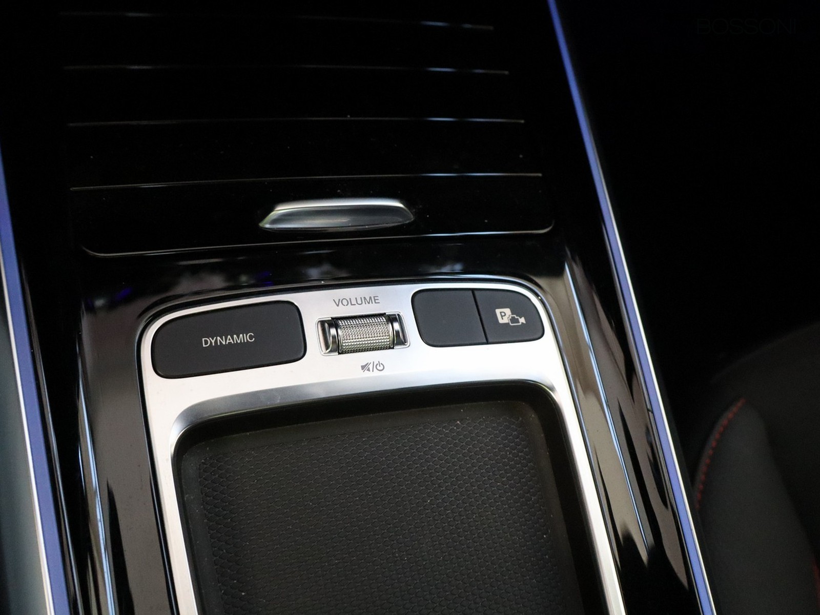 15 - Mercedes GLA 200 d amg line advanced plus digital edition 8g-dct