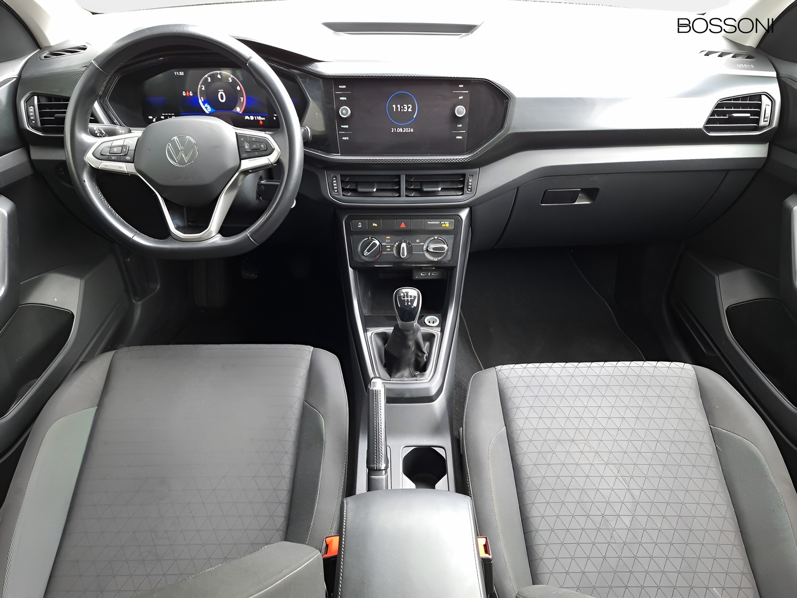 9 - Volkswagen T-Cross 1.0 tsi 95cv style