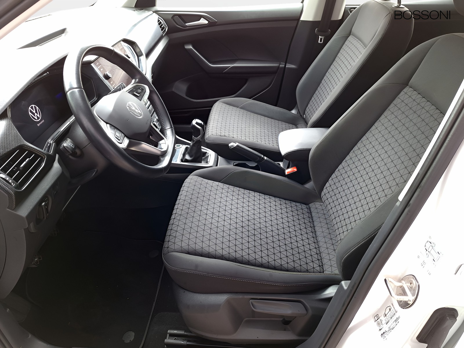 12 - Volkswagen T-Cross 1.0 tsi 95cv style