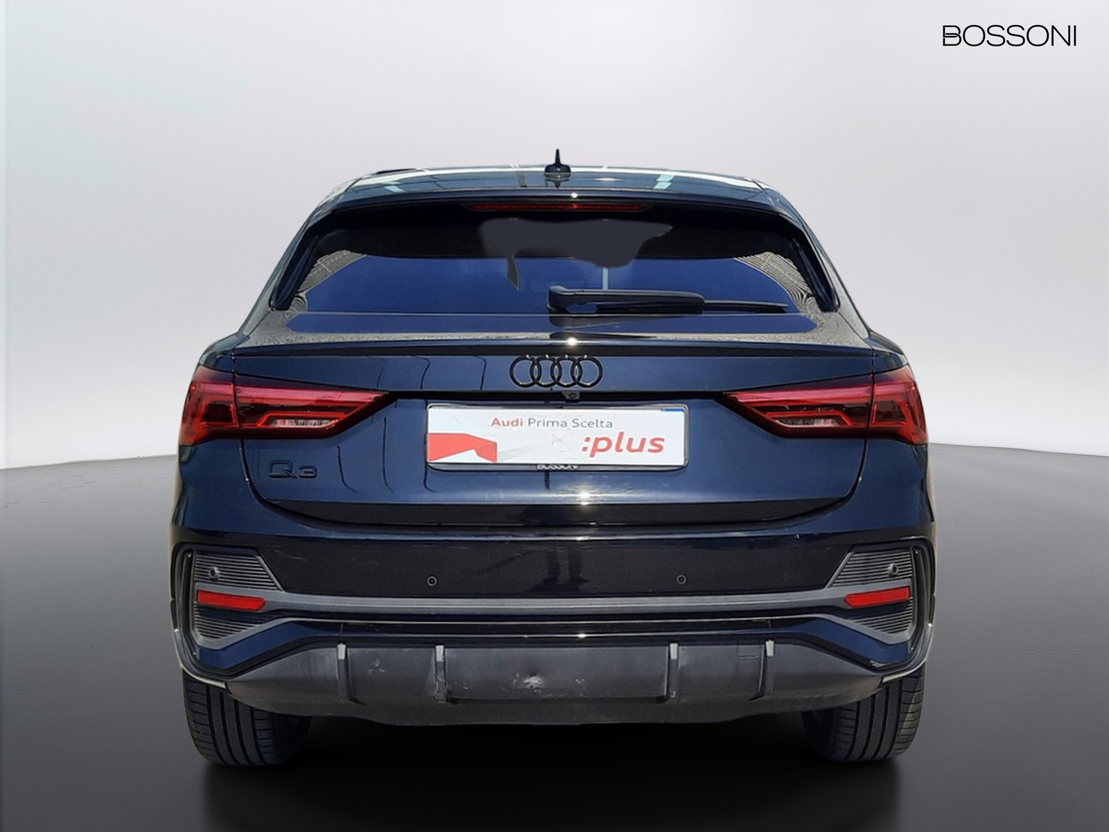 8 - Audi Q3 sportback 35 2.0 tdi s line edition s tronic