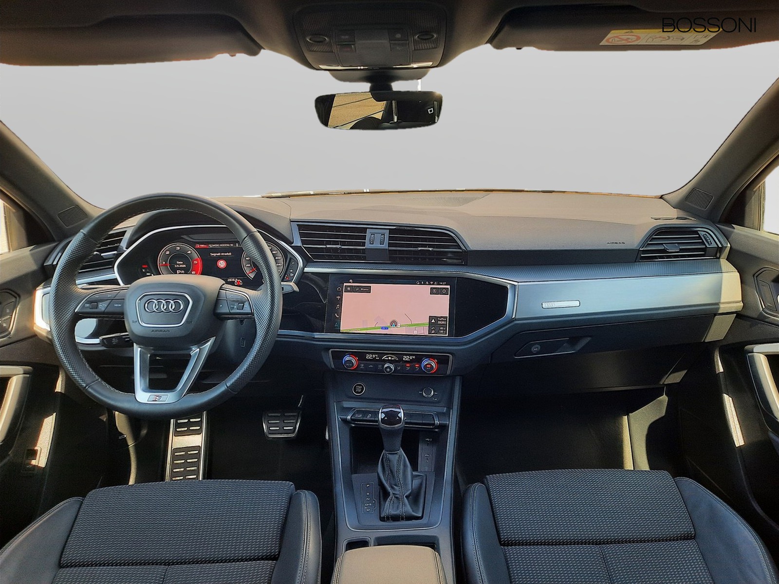 16 - Audi Q3 sportback 35 2.0 tdi s line edition s tronic