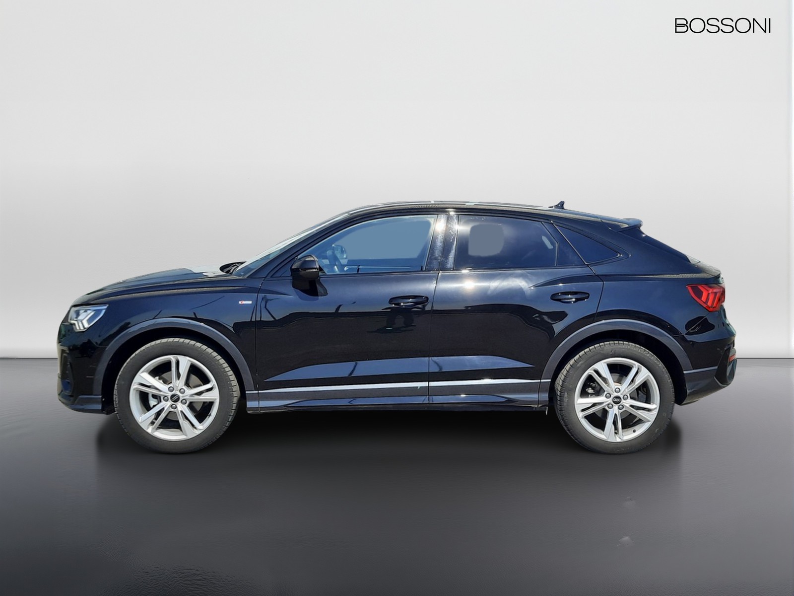 21 - Audi Q3 sportback 35 2.0 tdi s line edition s tronic
