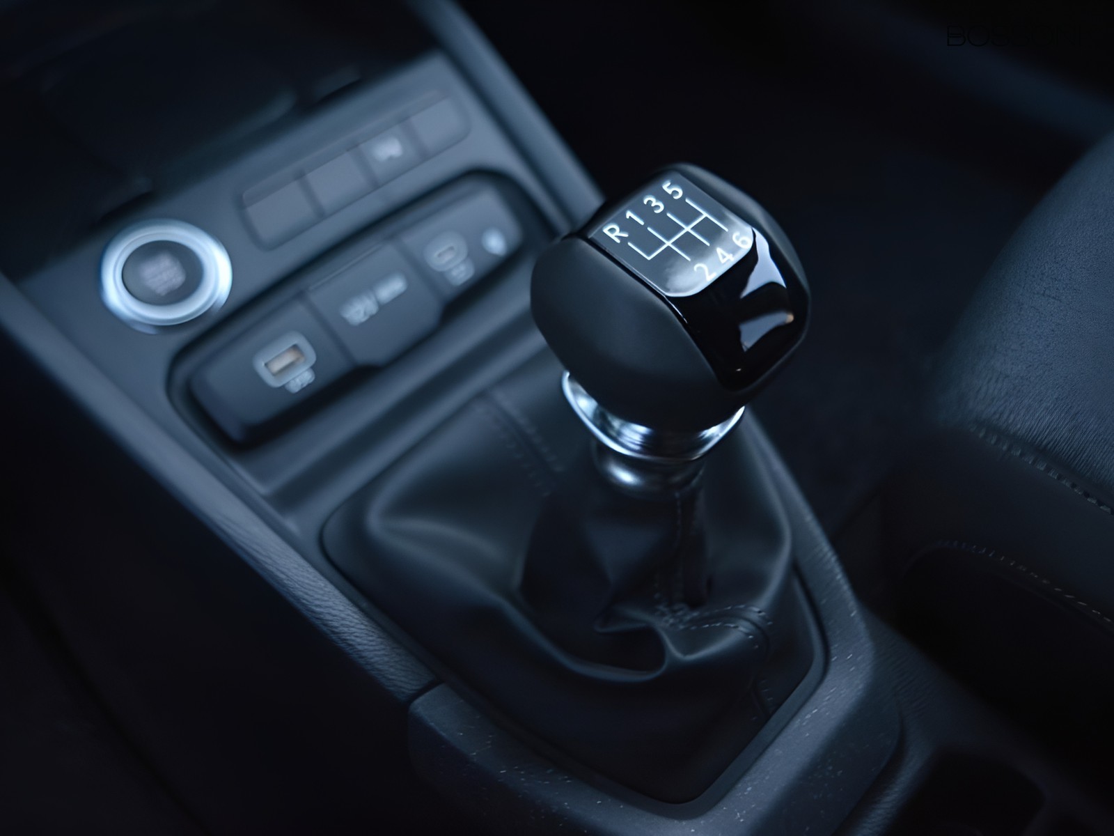 17 - Kia Stonic 1.0 t-gdi mhev style tech pack