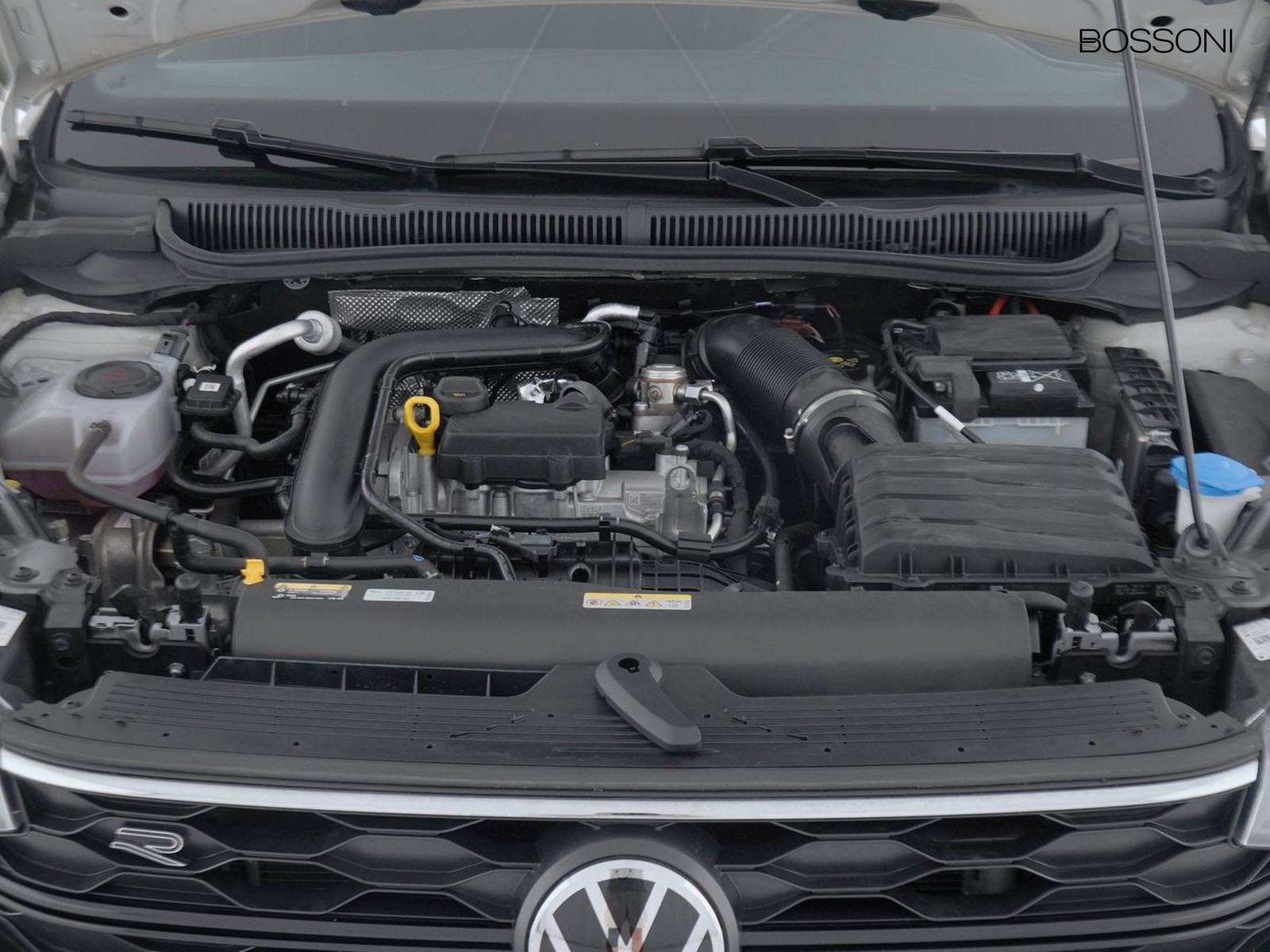 11 - Volkswagen Taigo 1.0 tsi 110cv r-line dsg