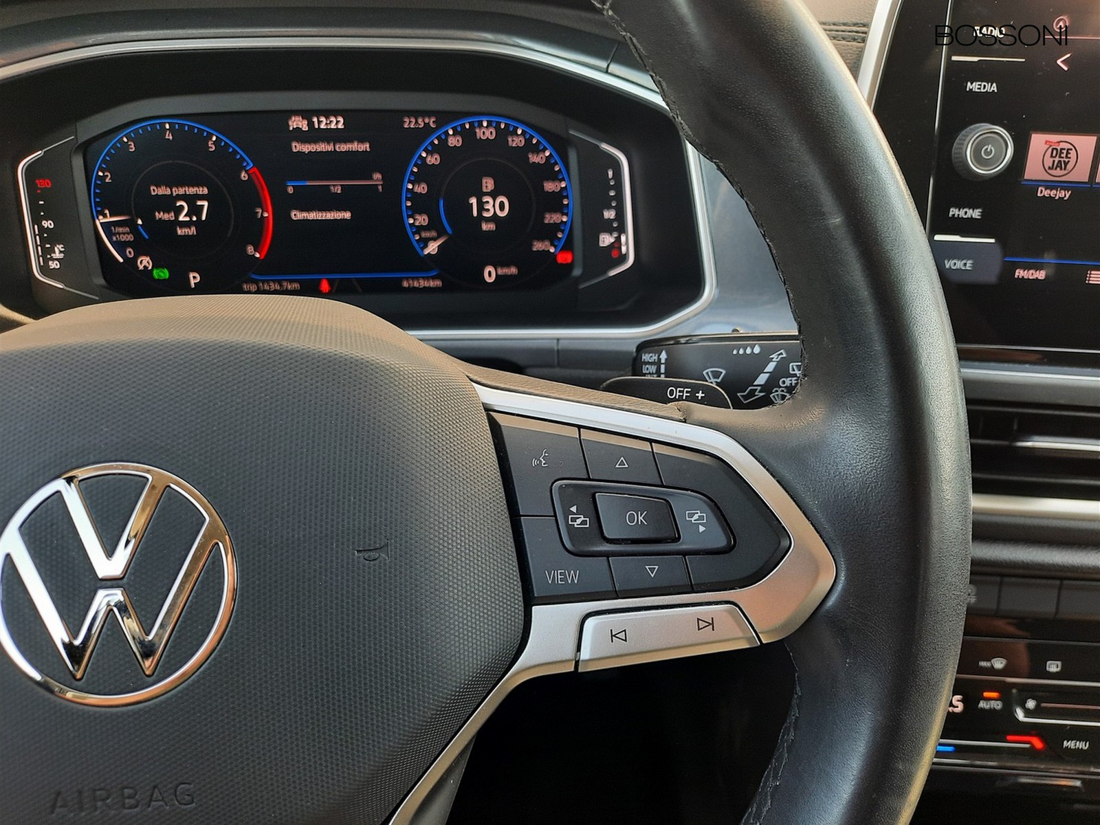 15 - Volkswagen T-Roc 1.5 tsi act style dsg