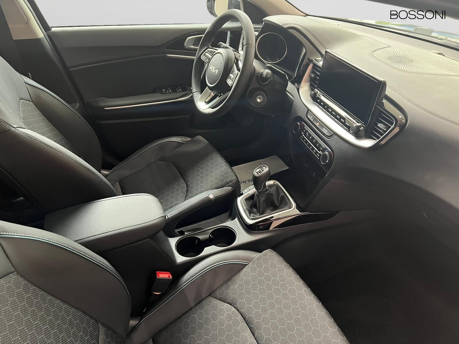 9 - Kia Xceed 1.0 t-gdi gpl 107cv business