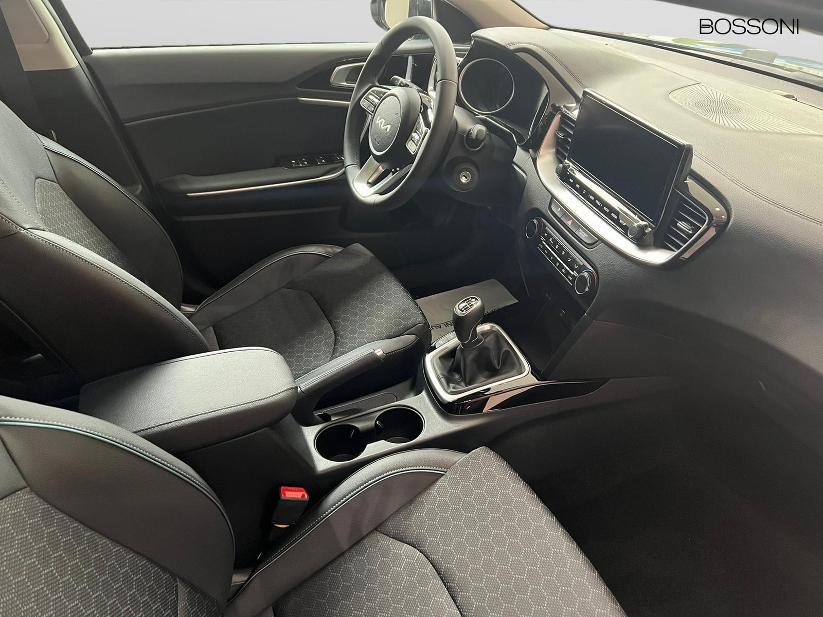 9 - Kia Xceed 1.0 t-gdi gpl 107cv business