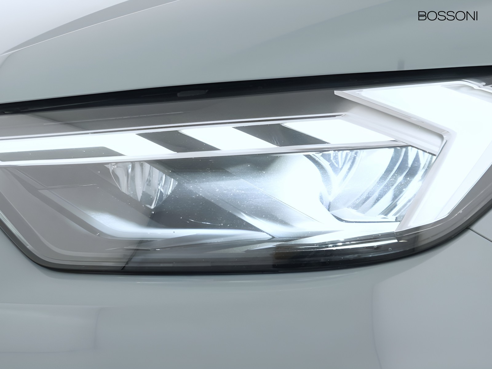 6 - Audi A1 sportback 40 2.0 tfsi 207cv s line edition s tronic