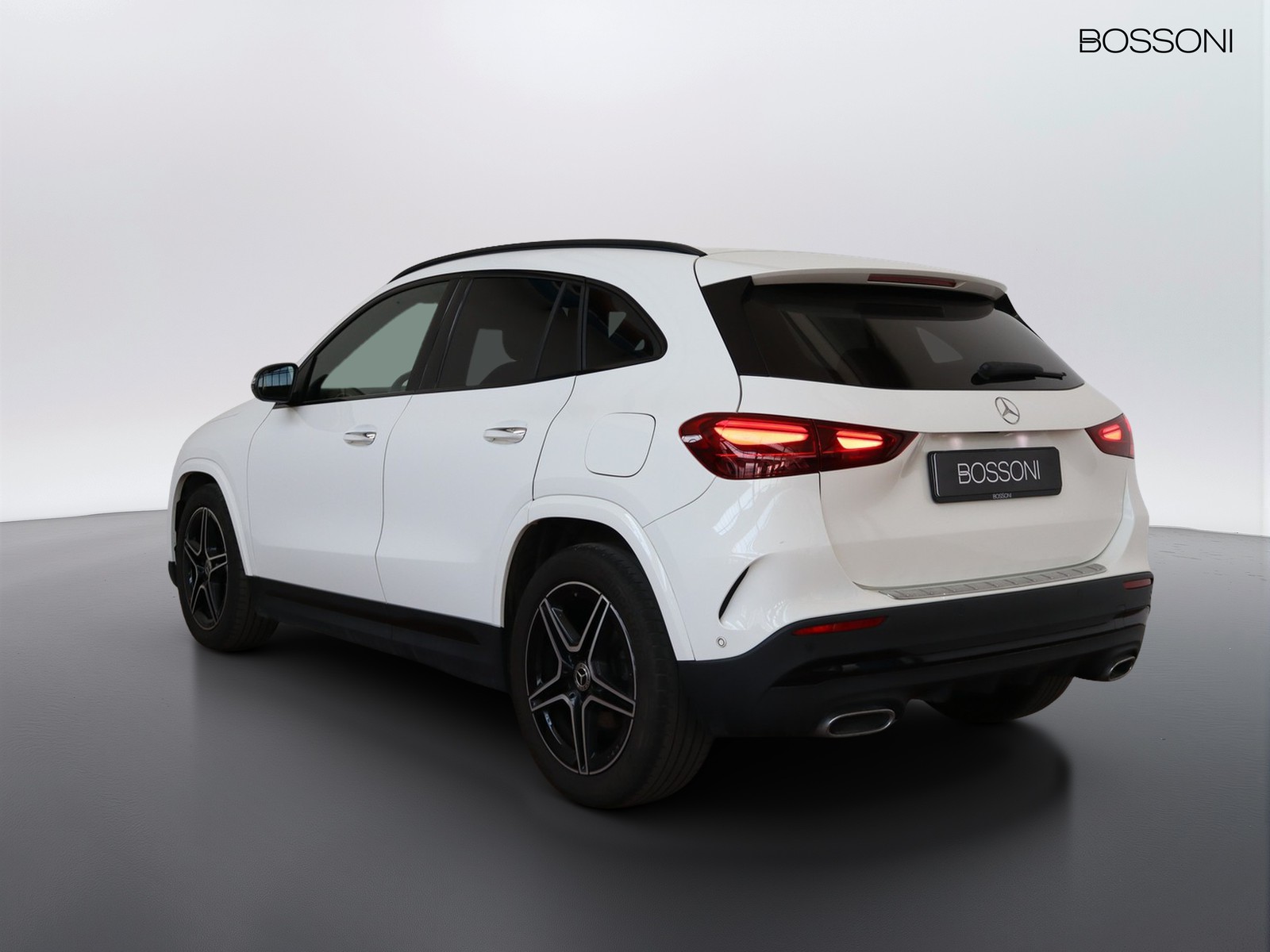 5 - Mercedes GLA 180 d amg line advanced plus 8g-dct