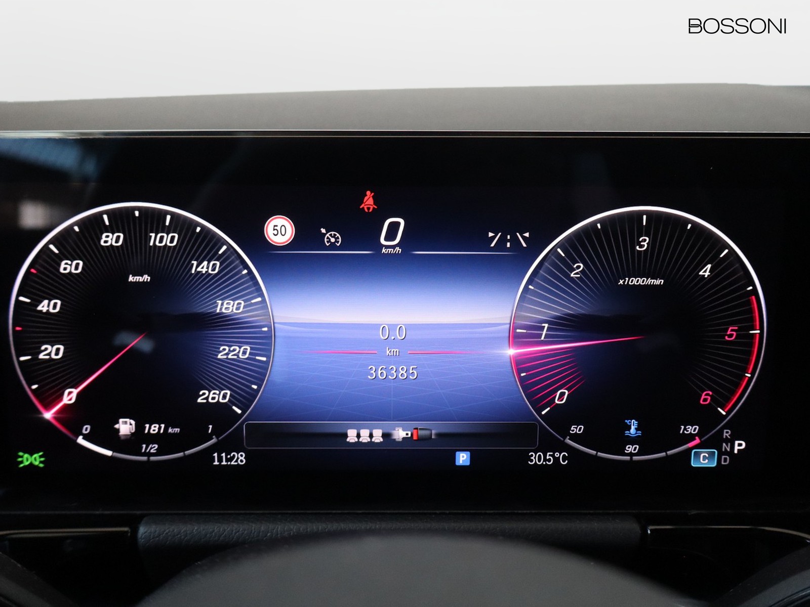 9 - Mercedes GLA 180 d amg line advanced plus 8g-dct