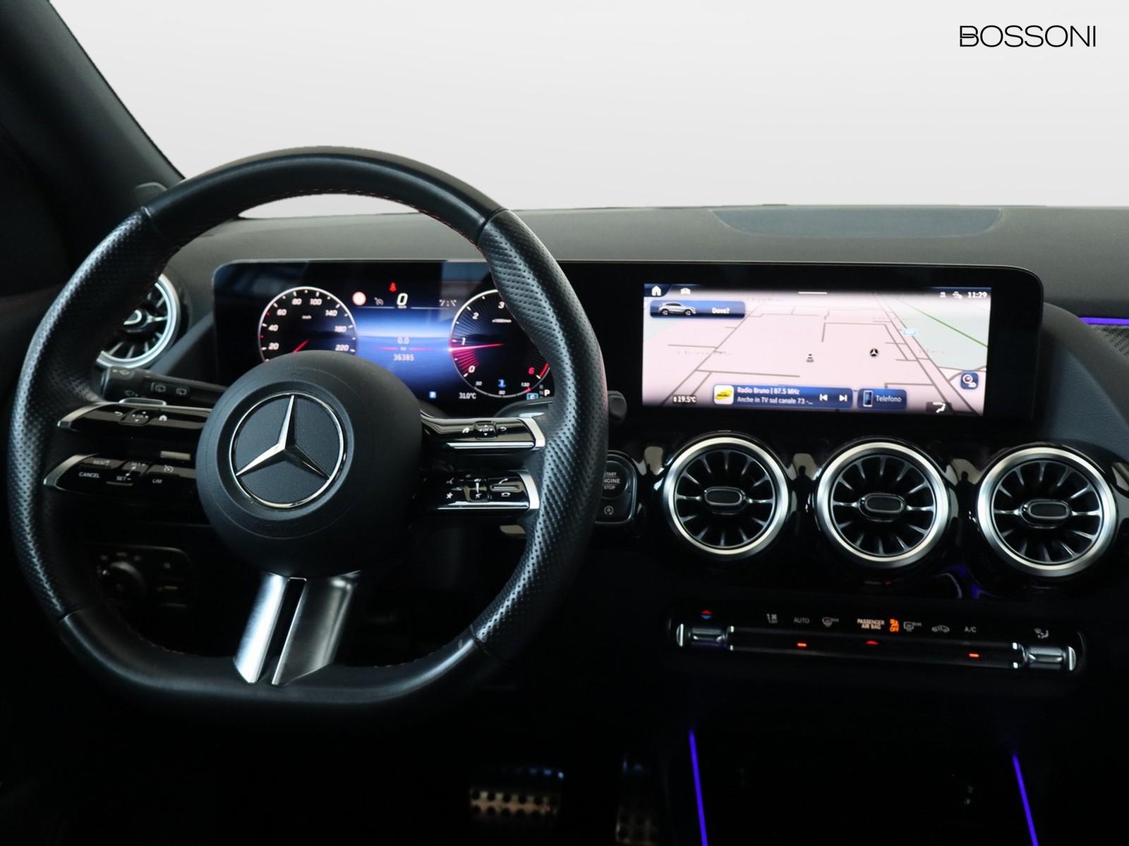 12 - Mercedes GLA 180 d amg line advanced plus 8g-dct