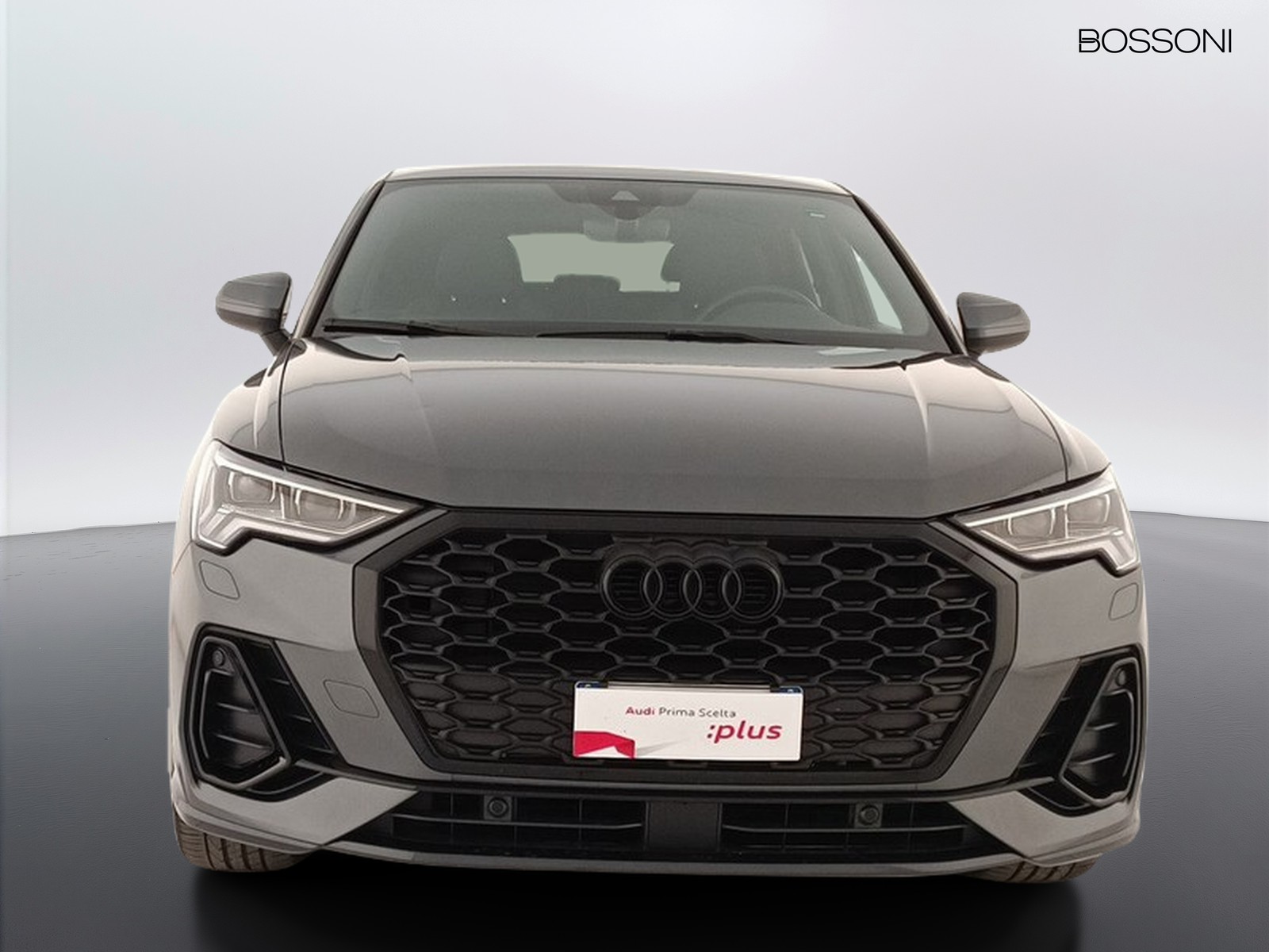 2 - Audi Q3 sportback 35 2.0 tdi s line edition s tronic