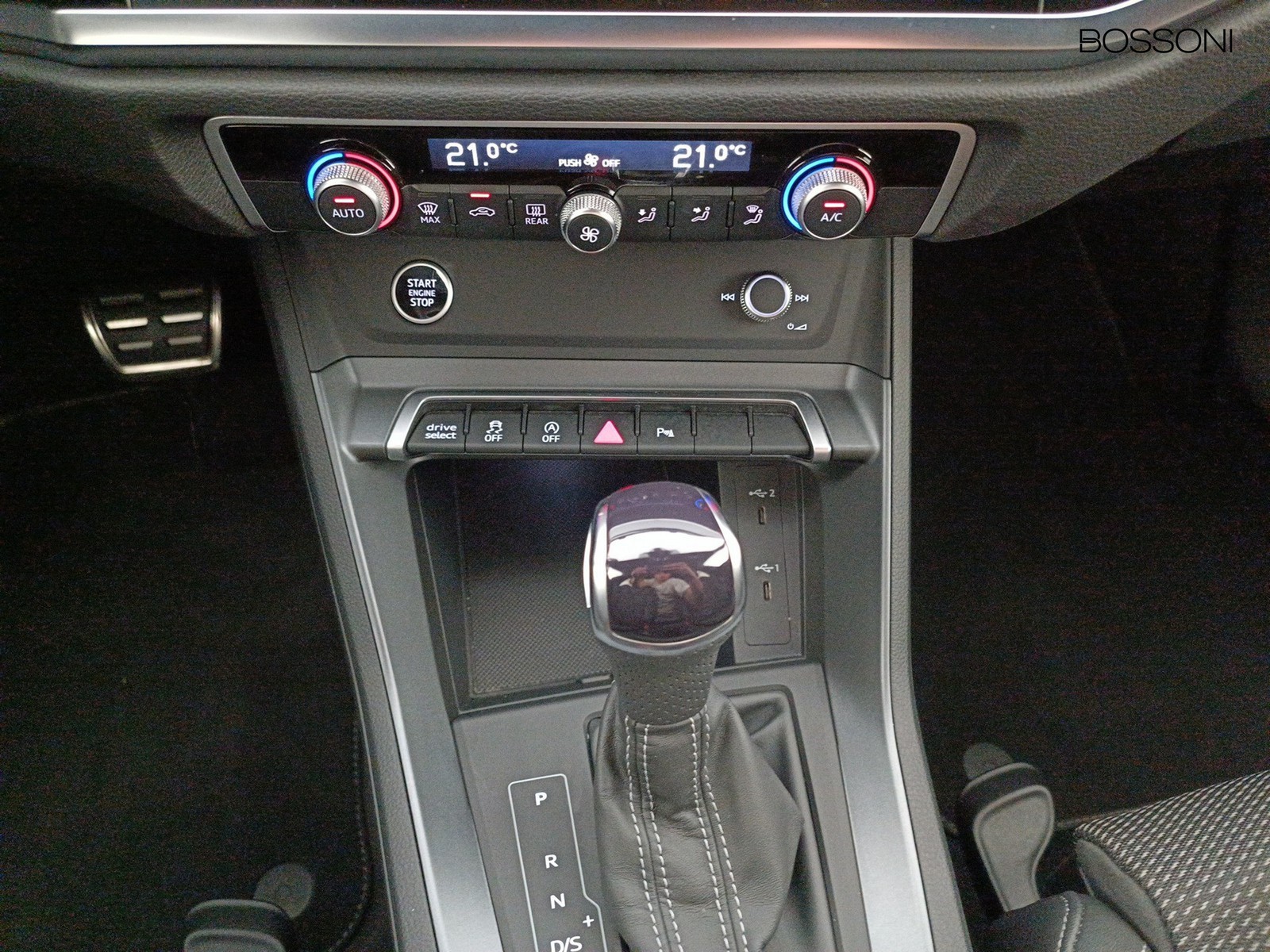 12 - Audi Q3 sportback 35 2.0 tdi s line edition s tronic