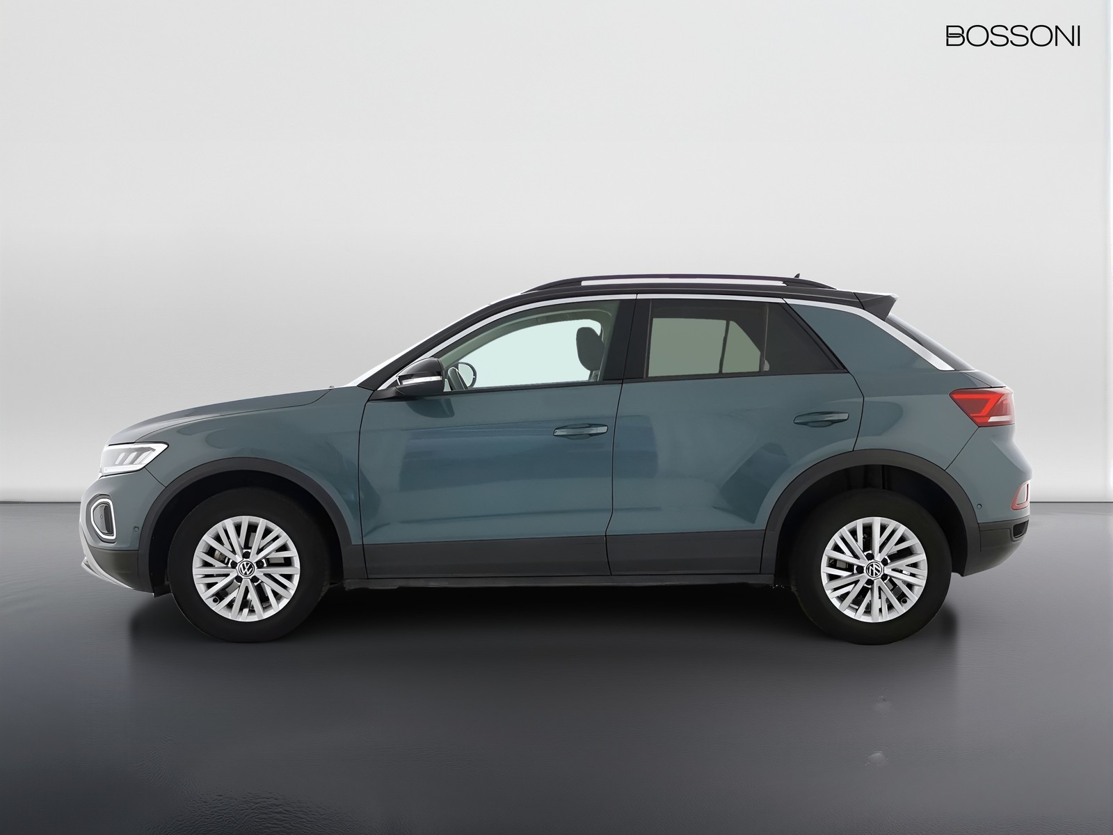 3 - Volkswagen T-Roc 1.0 tsi 110cv life
