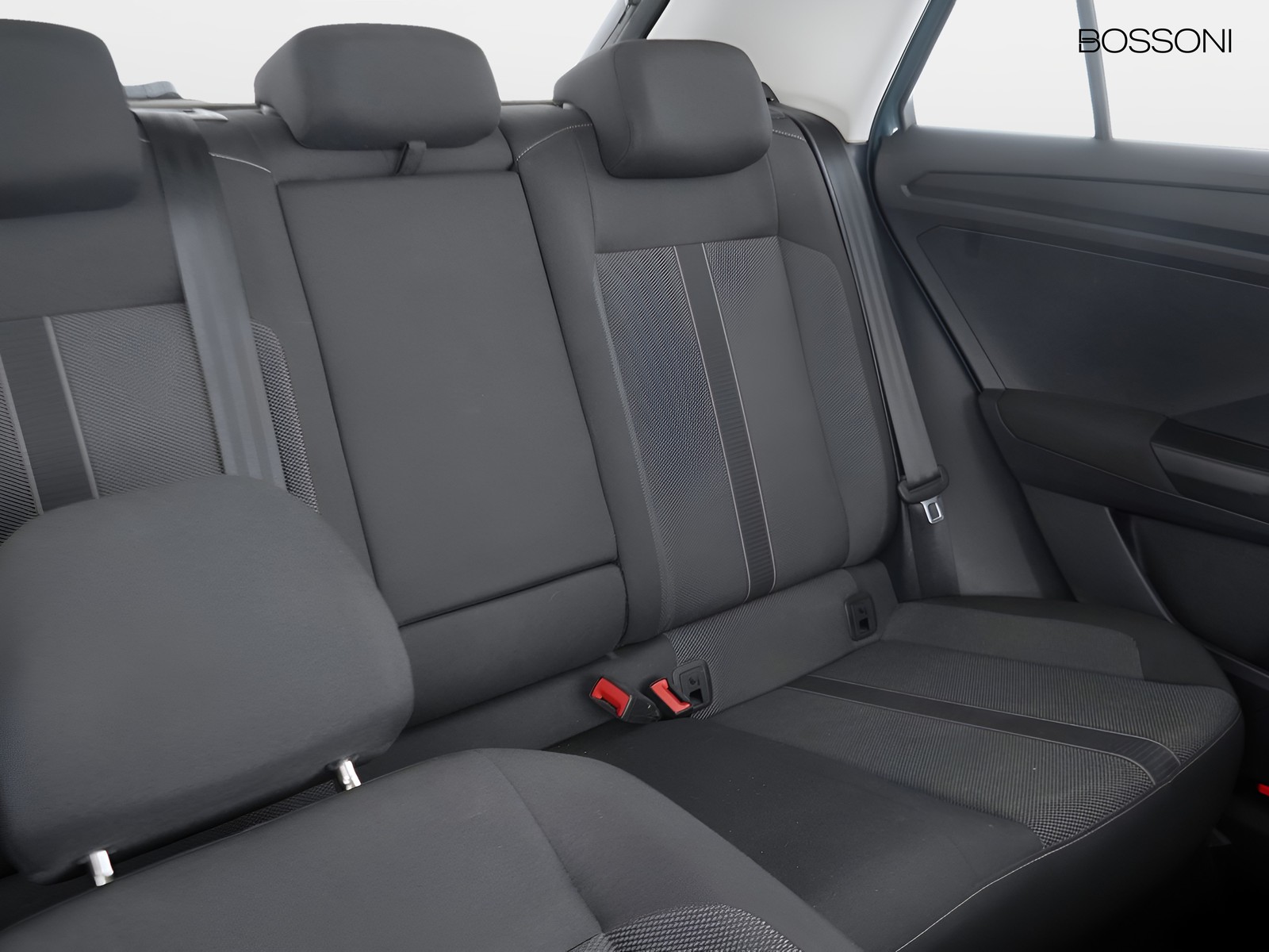 21 - Volkswagen T-Roc 1.0 tsi 110cv life