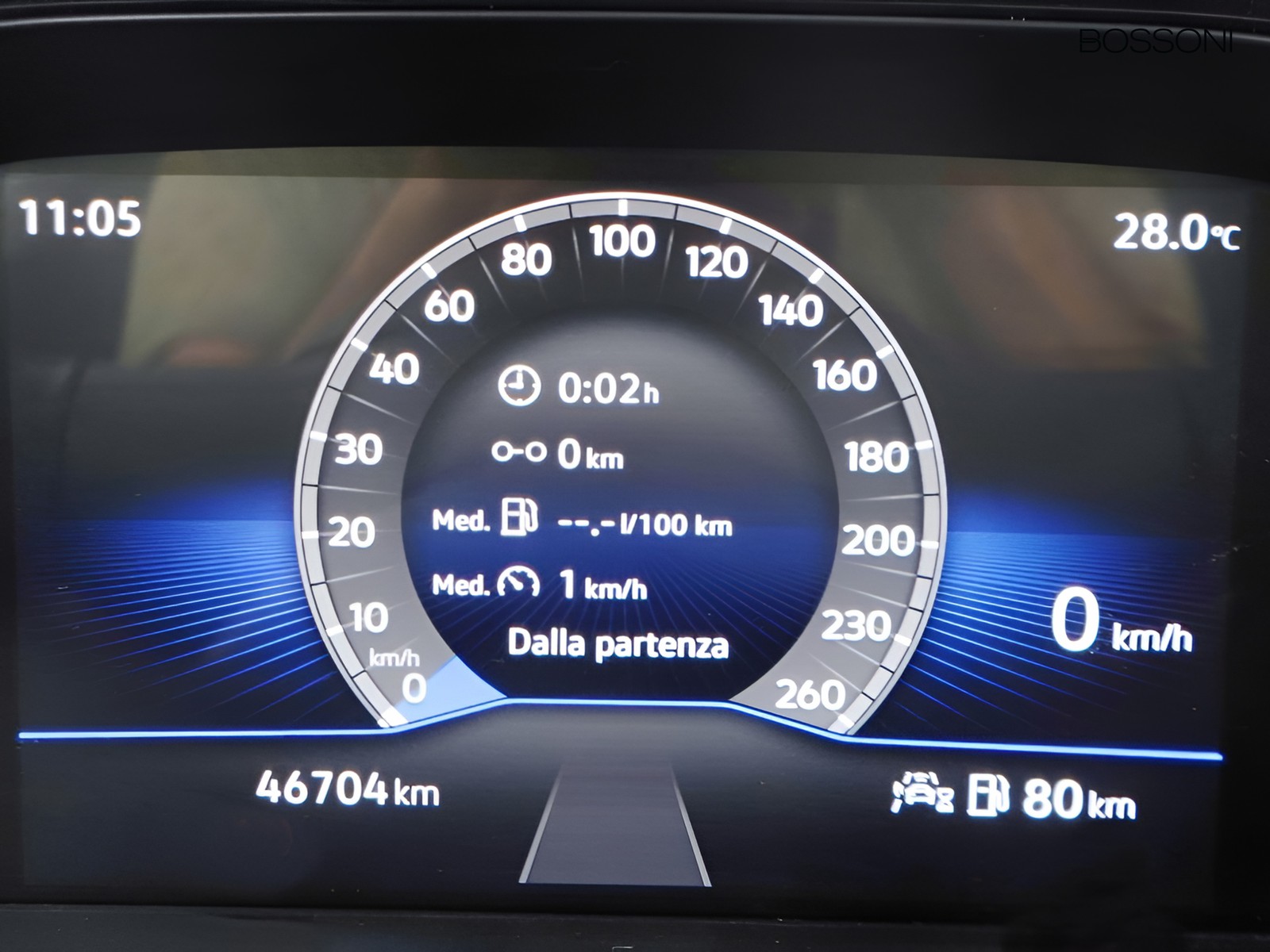 29 - Volkswagen T-Roc 1.0 tsi 110cv life