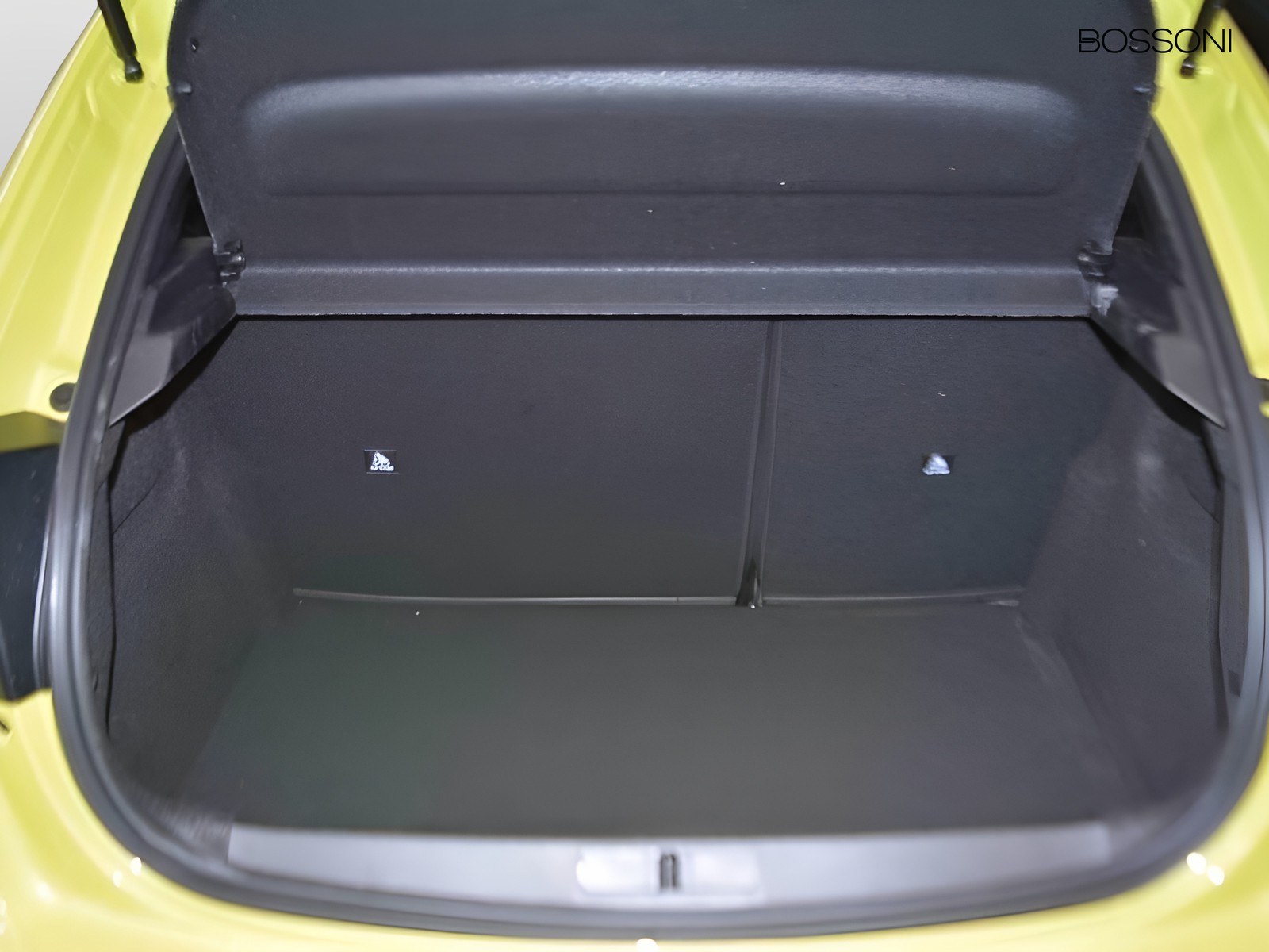 14 - Peugeot 208 1.2 hybrid 48v 110cv style e-dcs6