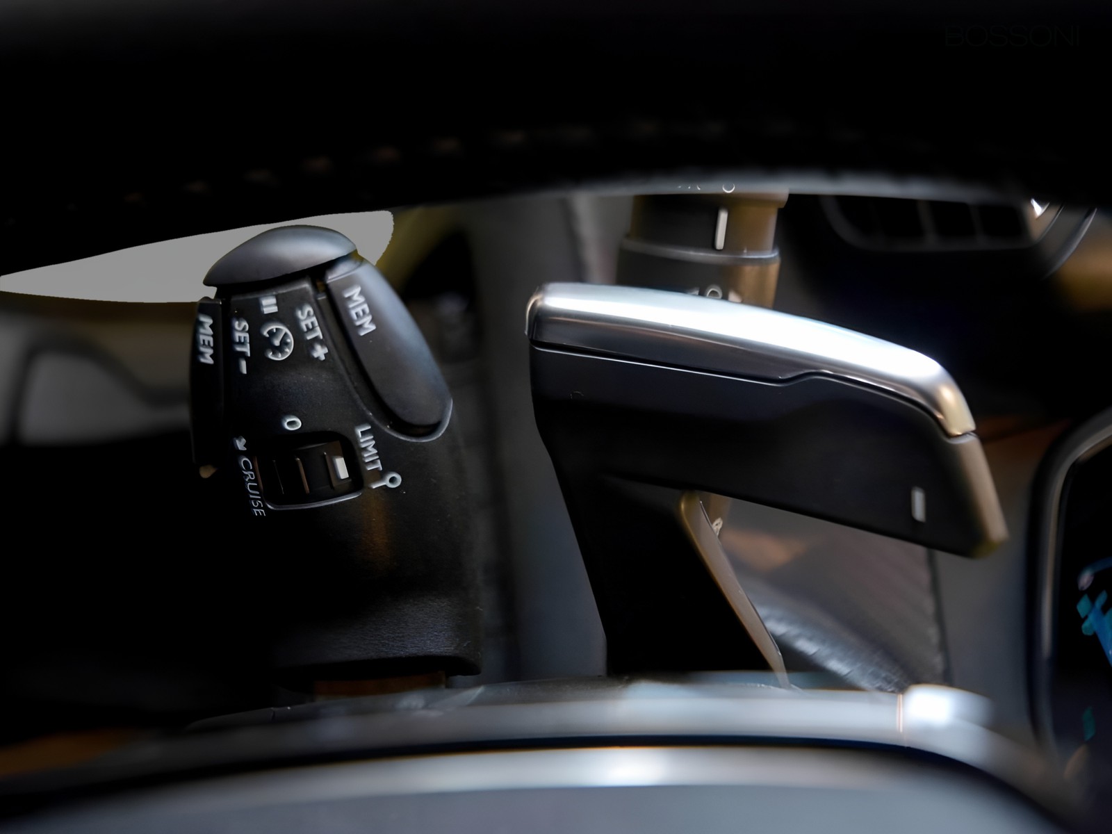 17 - Peugeot 208 1.2 hybrid 48v 110cv style e-dcs6